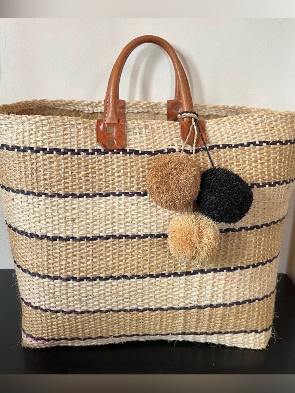 New Mar y Sol Capri Woven Straw Shoulder beach Bag tote with Leather Handles - Picture 3 of 4